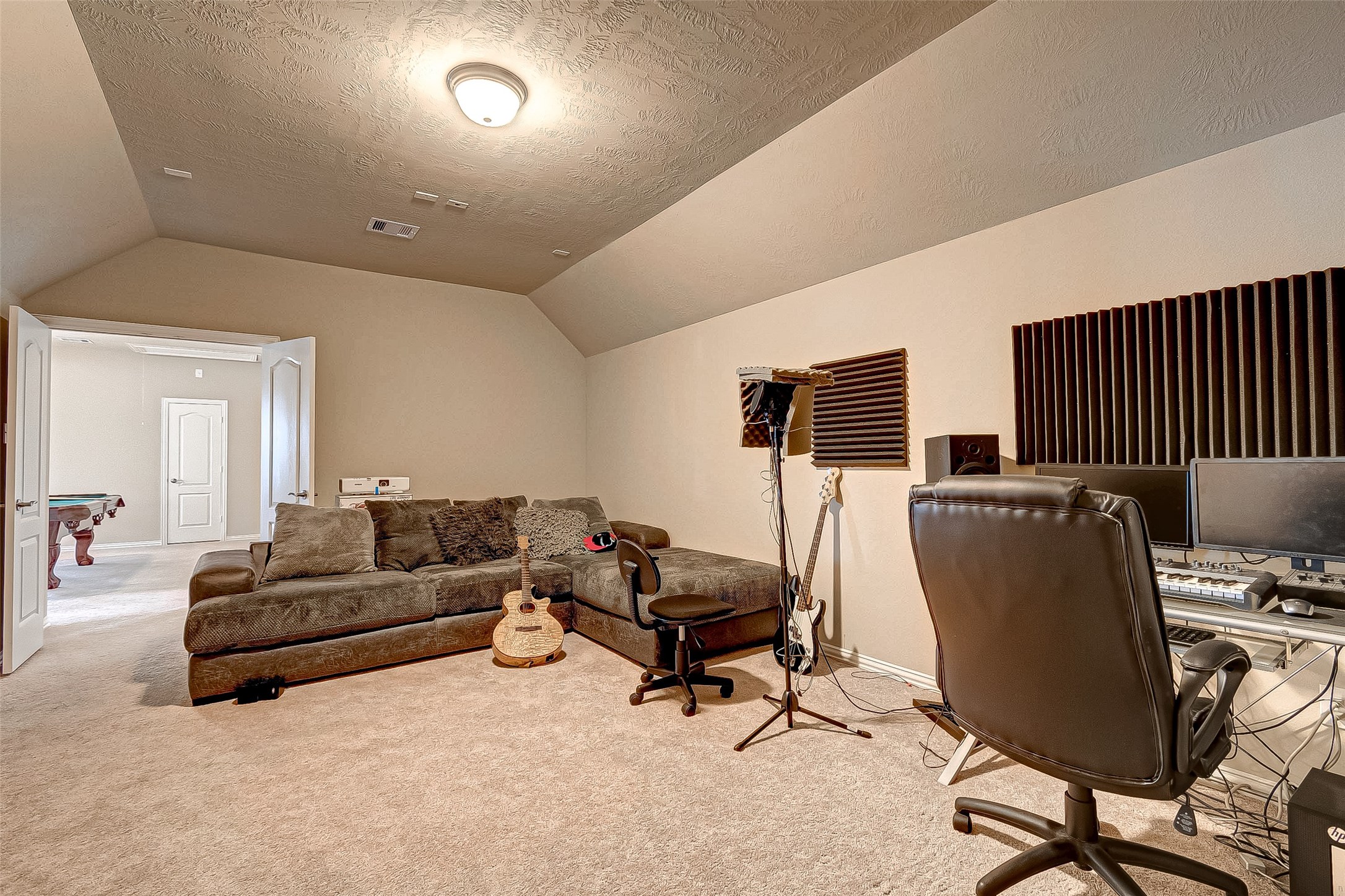 907 River Delta Lane Rosenberg, TX 77469 - Photo 38 of 49 a living room with furniture and a window