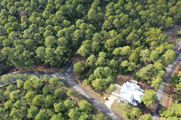 $84,900 | 160 Bunkhouse Dr Street, Sopchoppy, FL 32358