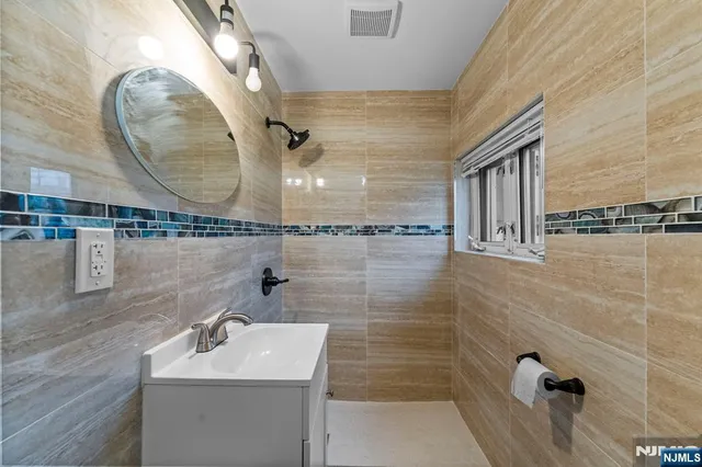 $899,999 | 70 Bruno Street, Moonachie, NJ 07074