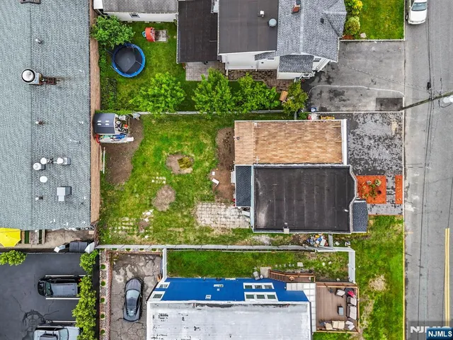 $899,999 | 70 Bruno Street, Moonachie, NJ 07074