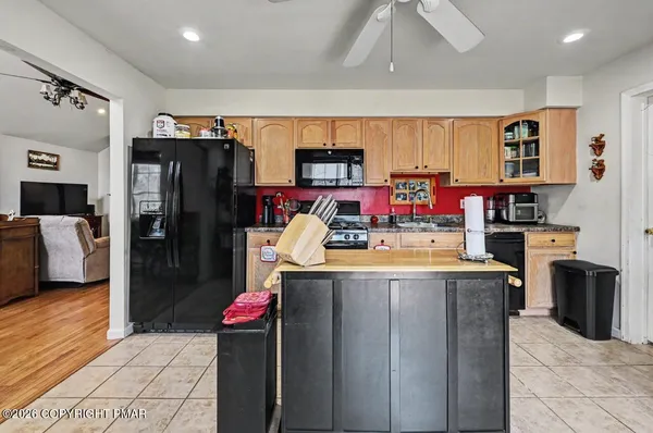$349,000 | 60 Stephen Way, Albrightsville, PA 18210