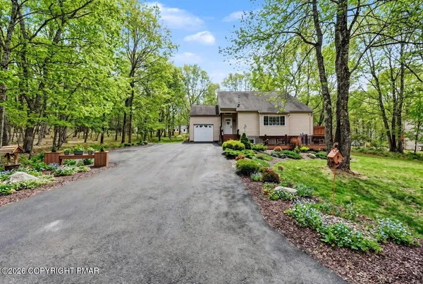 $349,000 | 60 Stephen Way, Albrightsville, PA 18210