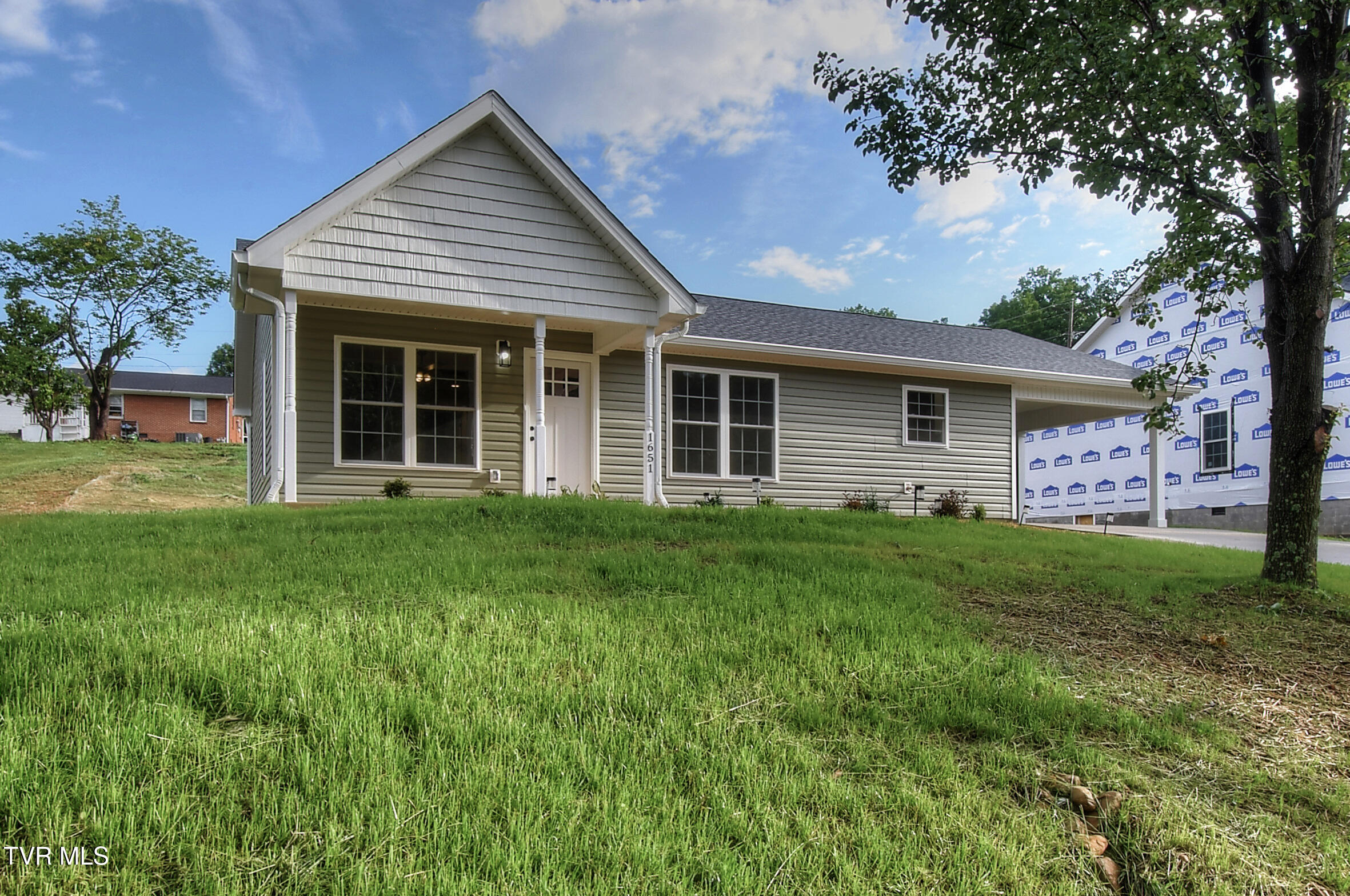 1651 Siam Road Elizabethton, TN 37643 - Photo 4 of 36 4