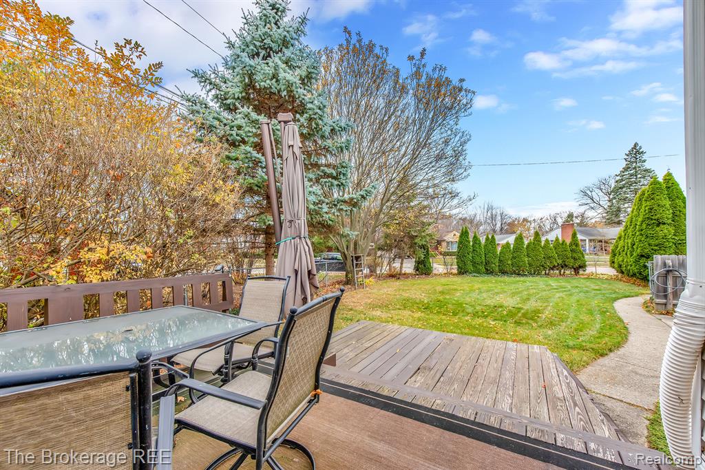 3663 Rockingham Road Royal Oak, MI 48073 - Photo 31 of 34