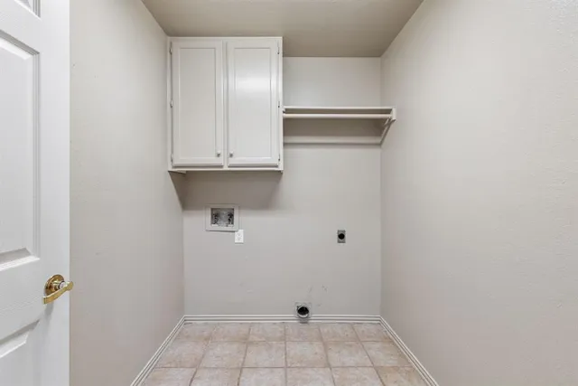 $2,700 | 1418 Holley Creek Lane, Mansfield, TX 76063