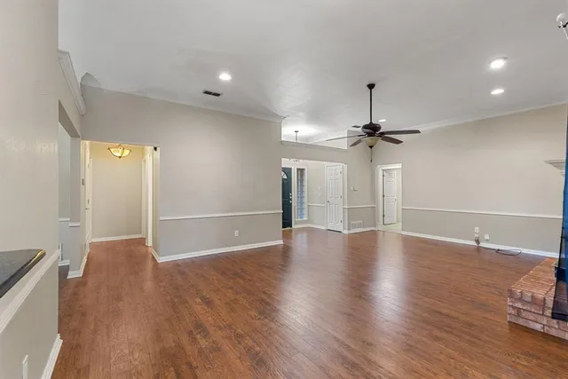 $2,700 | 1418 Holley Creek Lane, Mansfield, TX 76063