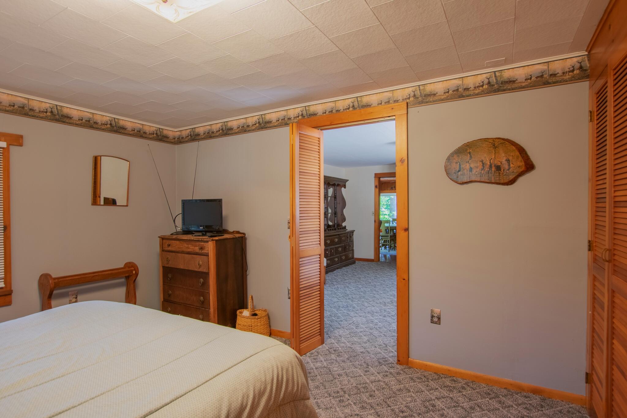 1936 Arrowhead Road Grayling, MI 49738 - Photo 15 of 36 Gallery Image 15