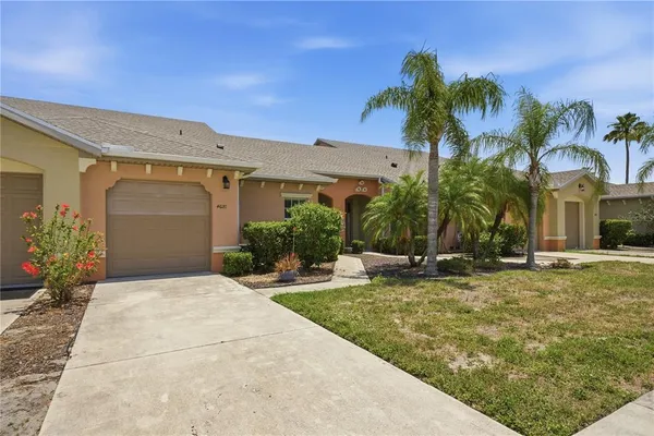 $1,950 | 4620 1st Avenue East, Unit 4620, Palmetto, FL 34221