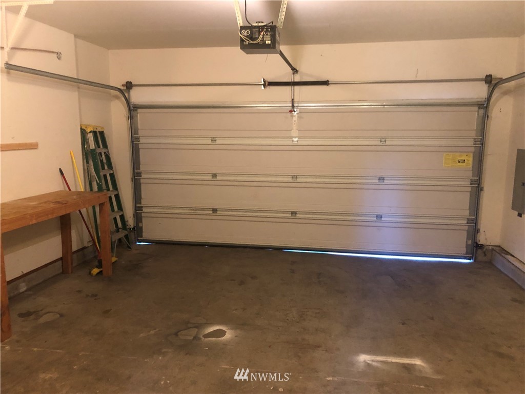 2731 Russell Road Centralia, WA 98531 - Photo 18 of 21