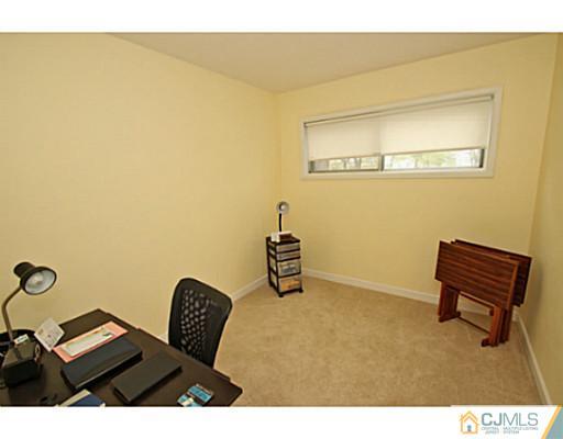 7 Comstock Road Edison, NJ 08817 - Photo 24 of 25