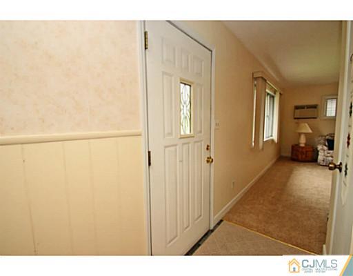 7 Comstock Road Edison, NJ 08817 - Photo 9 of 25