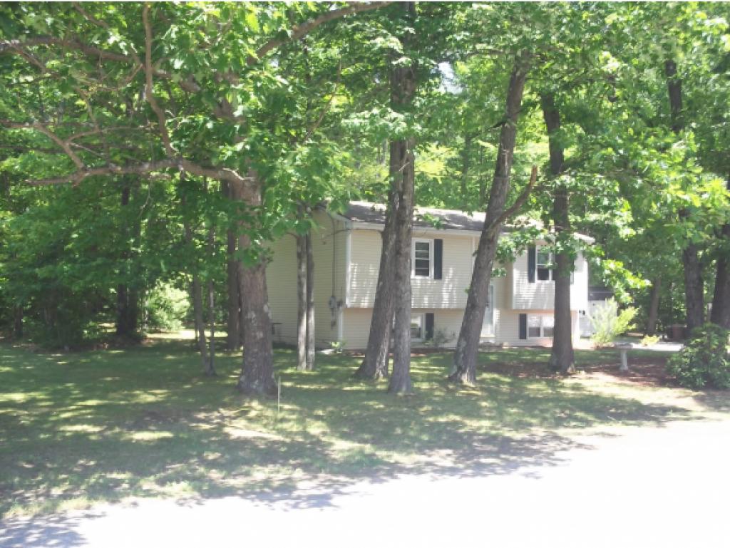 91 Abbott Road Concord, NH 03303 - Photo 2 of 10