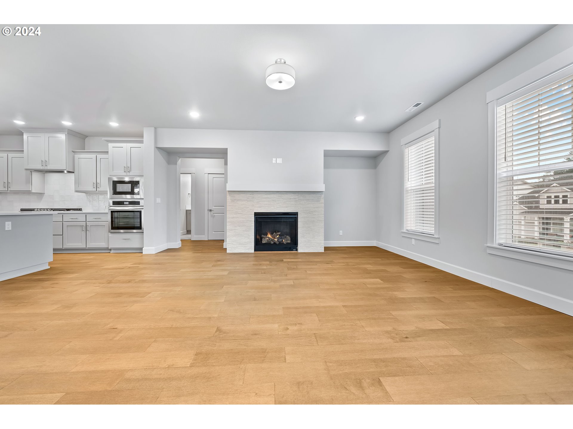 12263 Southwest Strobel Road Beaverton, OR 97007 - Photo 11 of 46 Living Room