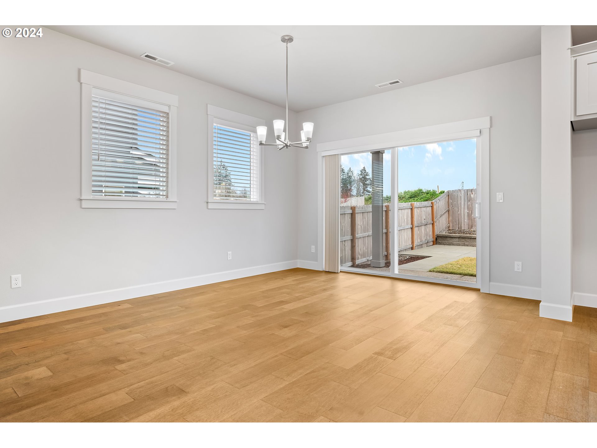 12263 Southwest Strobel Road Beaverton, OR 97007 - Photo 16 of 46 Dining Room