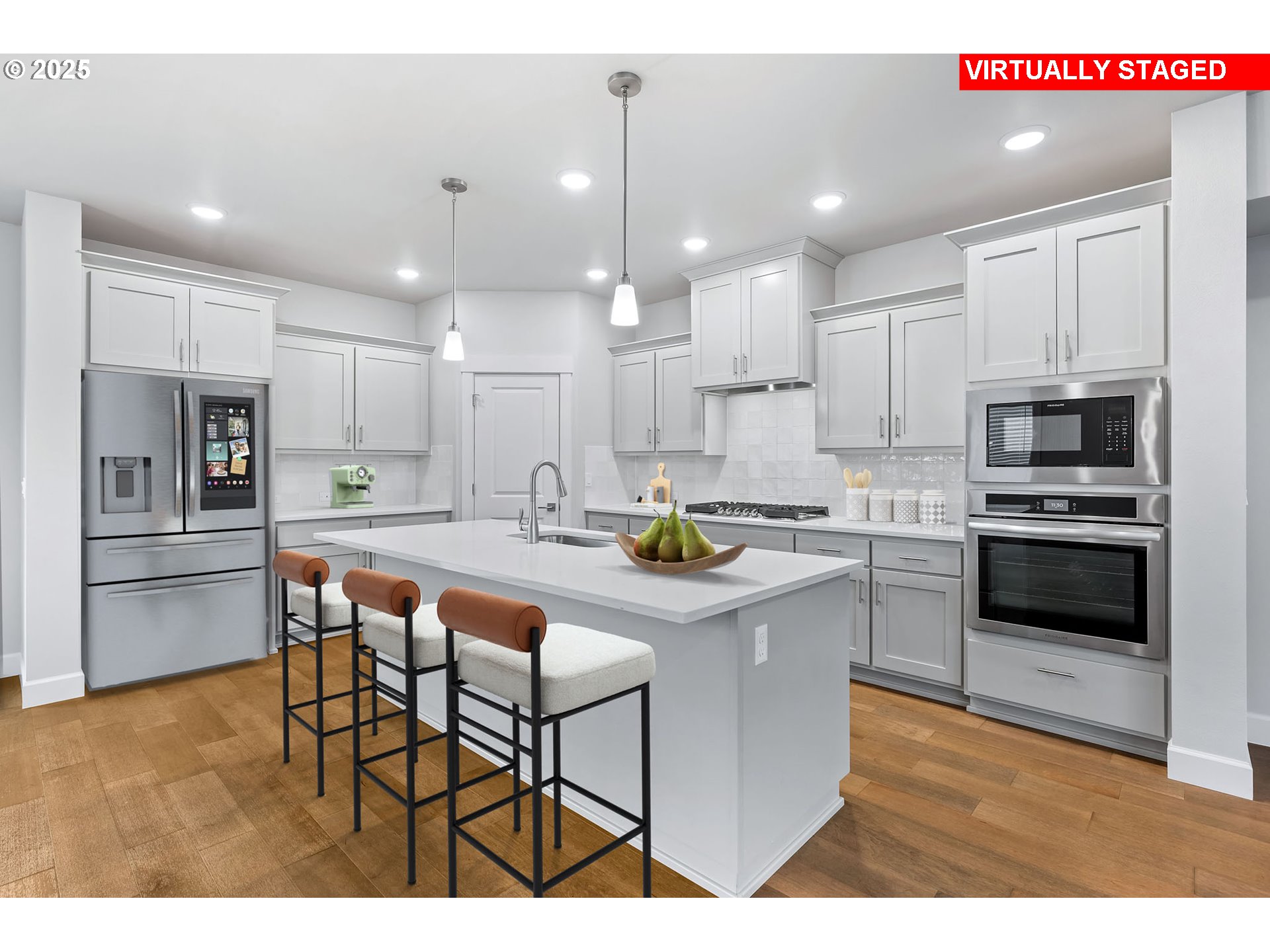 12263 Southwest Strobel Road Beaverton, OR 97007 - Photo 3 of 46 Gallery Image 3