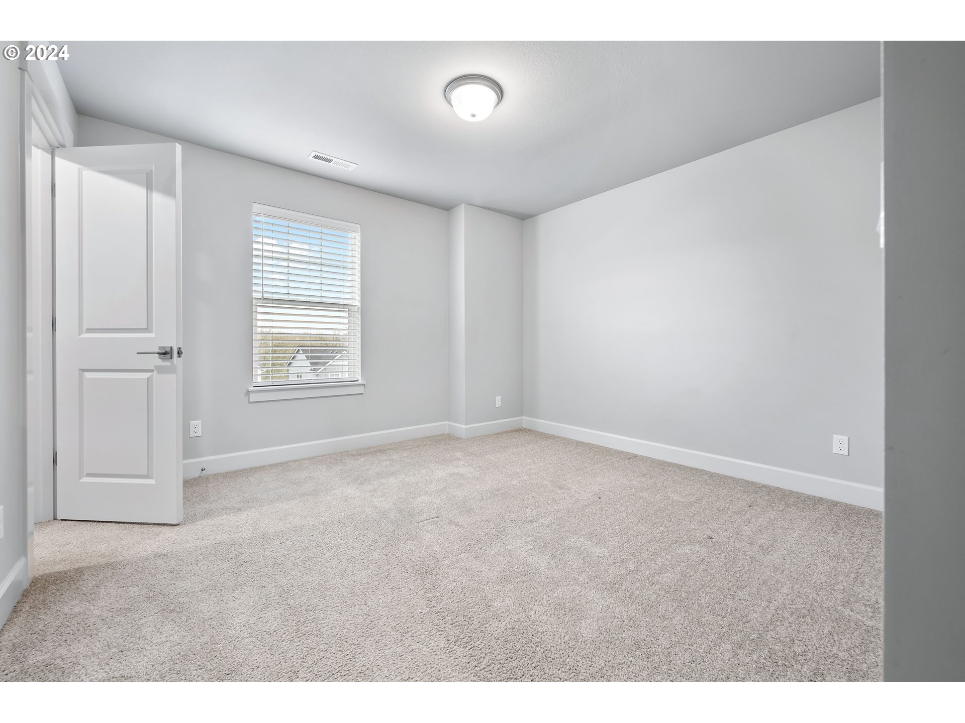 12263 Southwest Strobel Road Beaverton, OR 97007 - Photo 34 of 46 Gallery Image 34