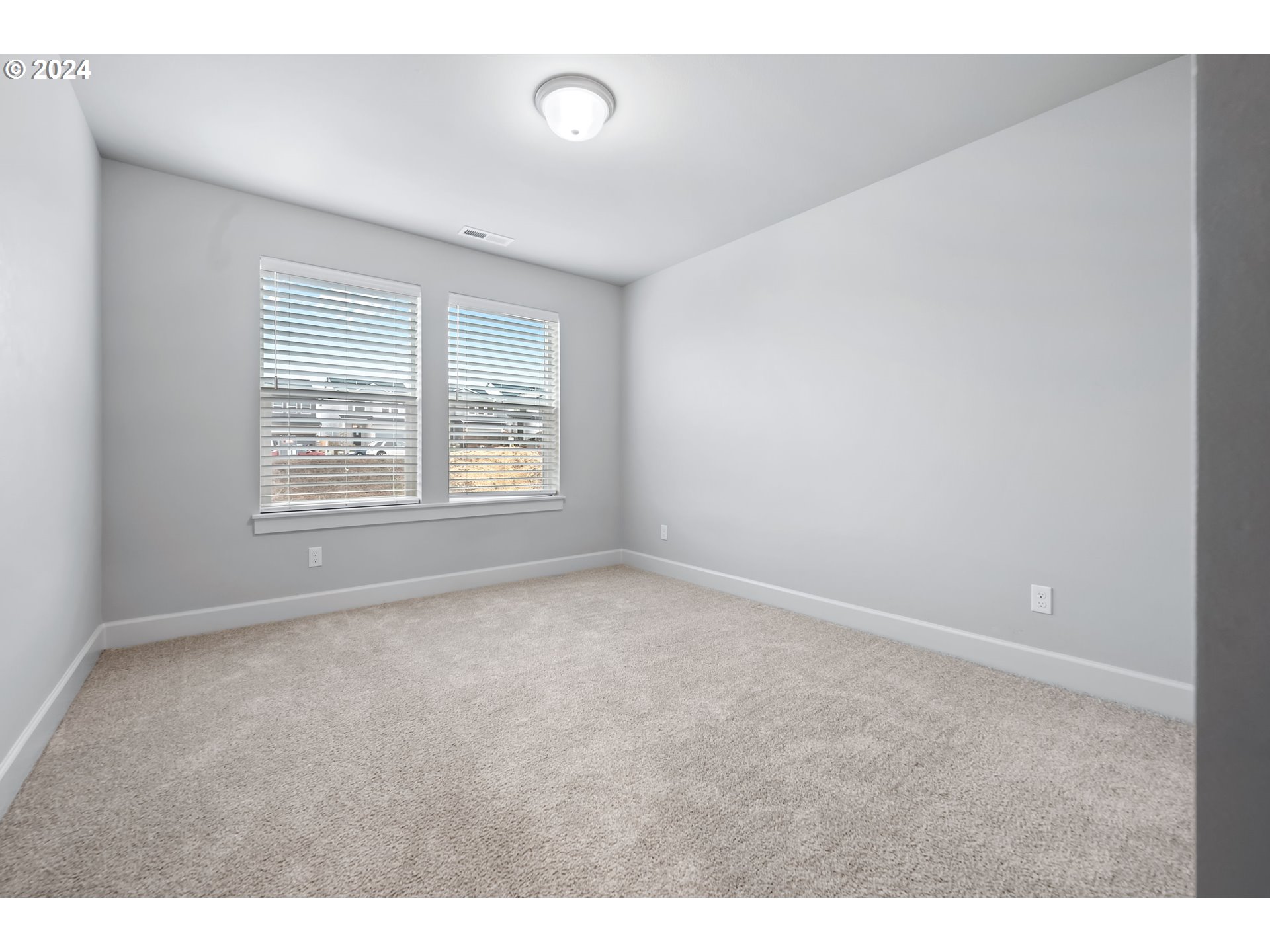 12263 Southwest Strobel Road Beaverton, OR 97007 - Photo 38 of 46 Gallery Image 38