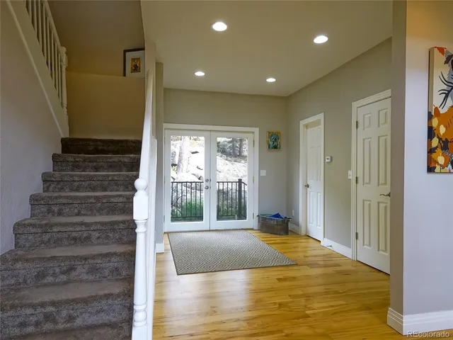 a view of an entryway