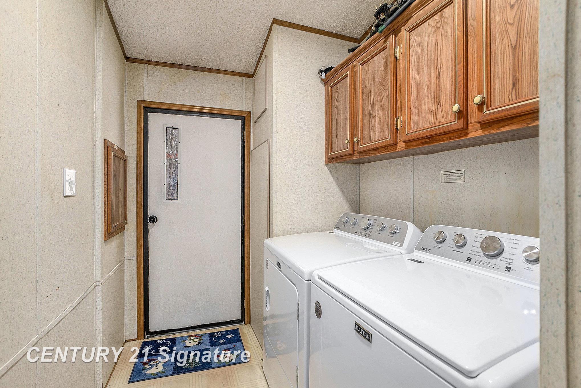 11401 Hibner Road Hartland, MI 48353 - Photo 10 of 34 50195919-87f20e83-d668-489b-ac28-0d27e914cb84.JPG