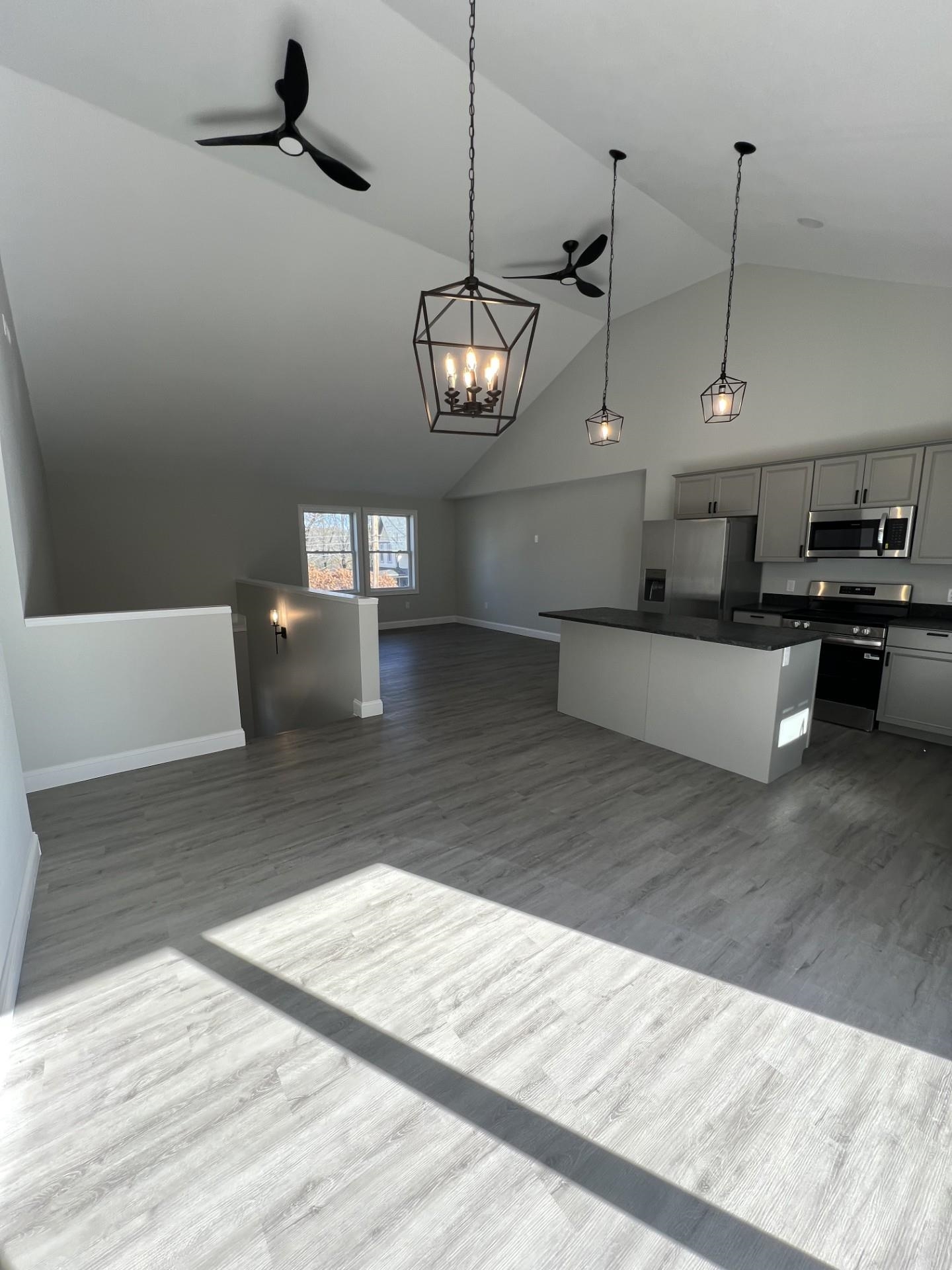 99 Pleasant Street Franklin, NH 03235 - Photo 10 of 31