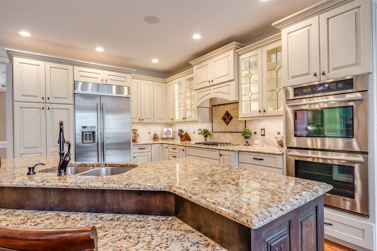 7008 Potomac Court Raleigh, NC 27613 - Photo 10 of 30 Stainless High end Appliances