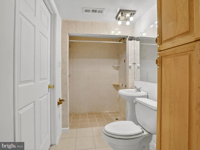 $2,700 | 3844 Koval Lane, Woodbridge, VA 22192