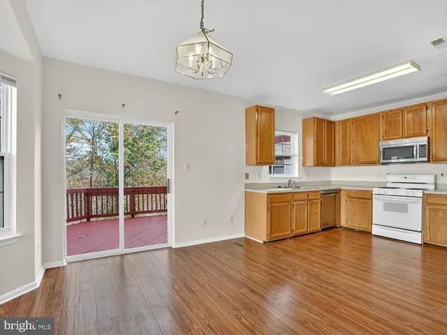 $2,800 | 3844 Koval Lane, Woodbridge, VA 22192