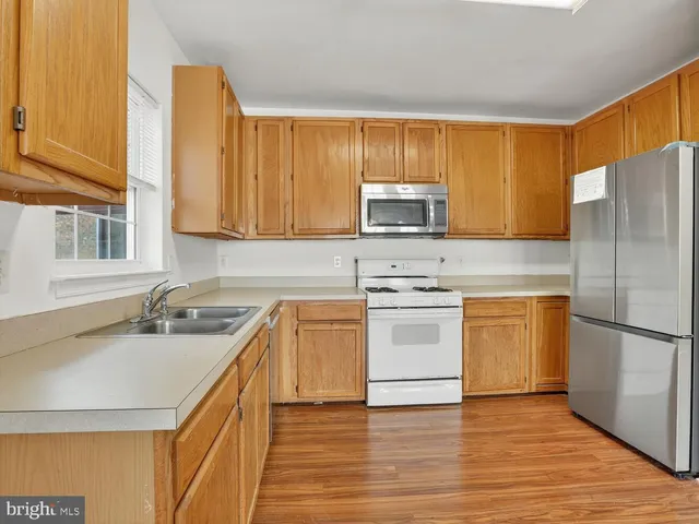 $2,800 | 3844 Koval Lane, Woodbridge, VA 22192