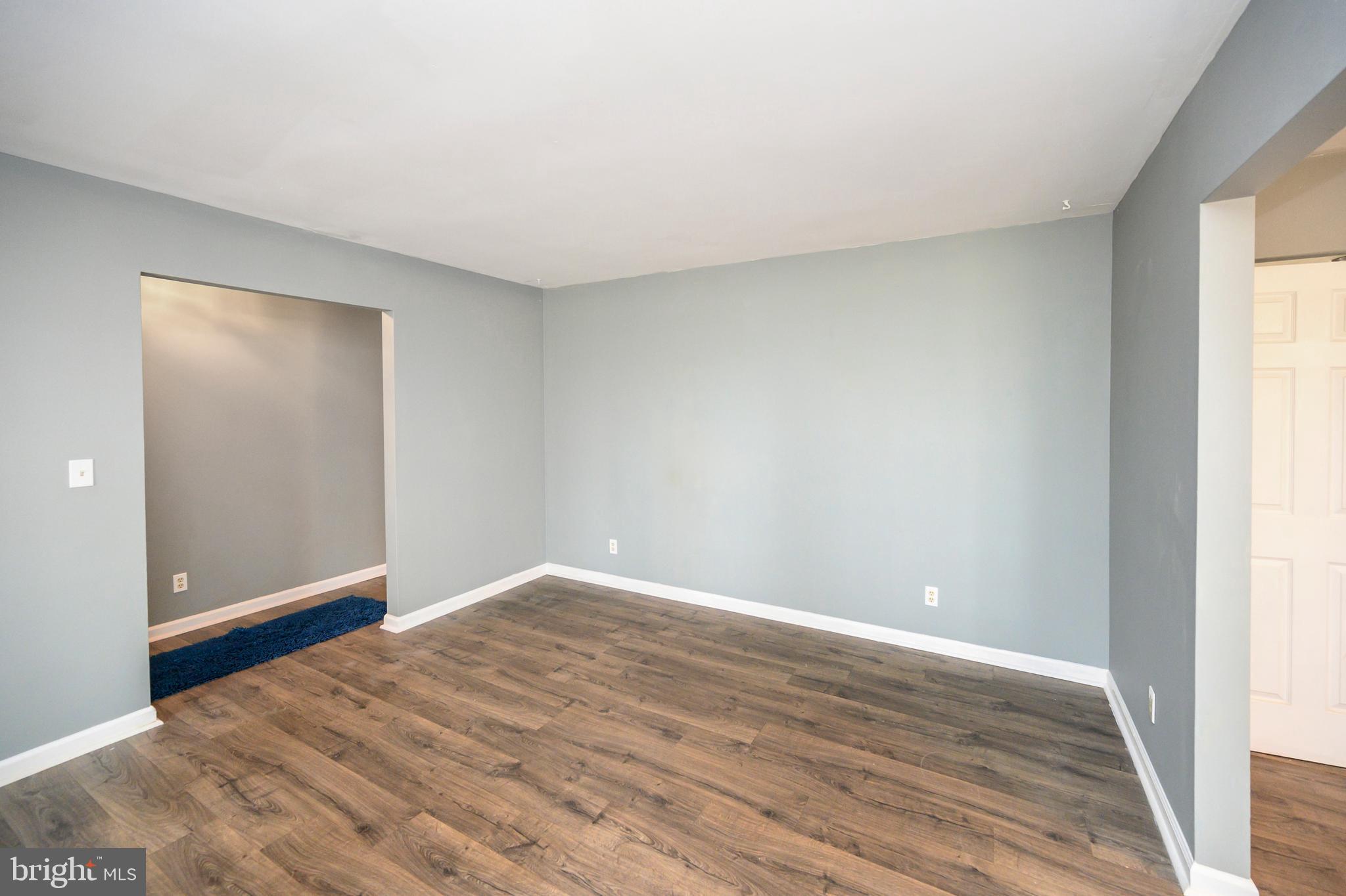 12489 Tower Road Unionville, VA 22567 - Photo 23 of 46 Front room