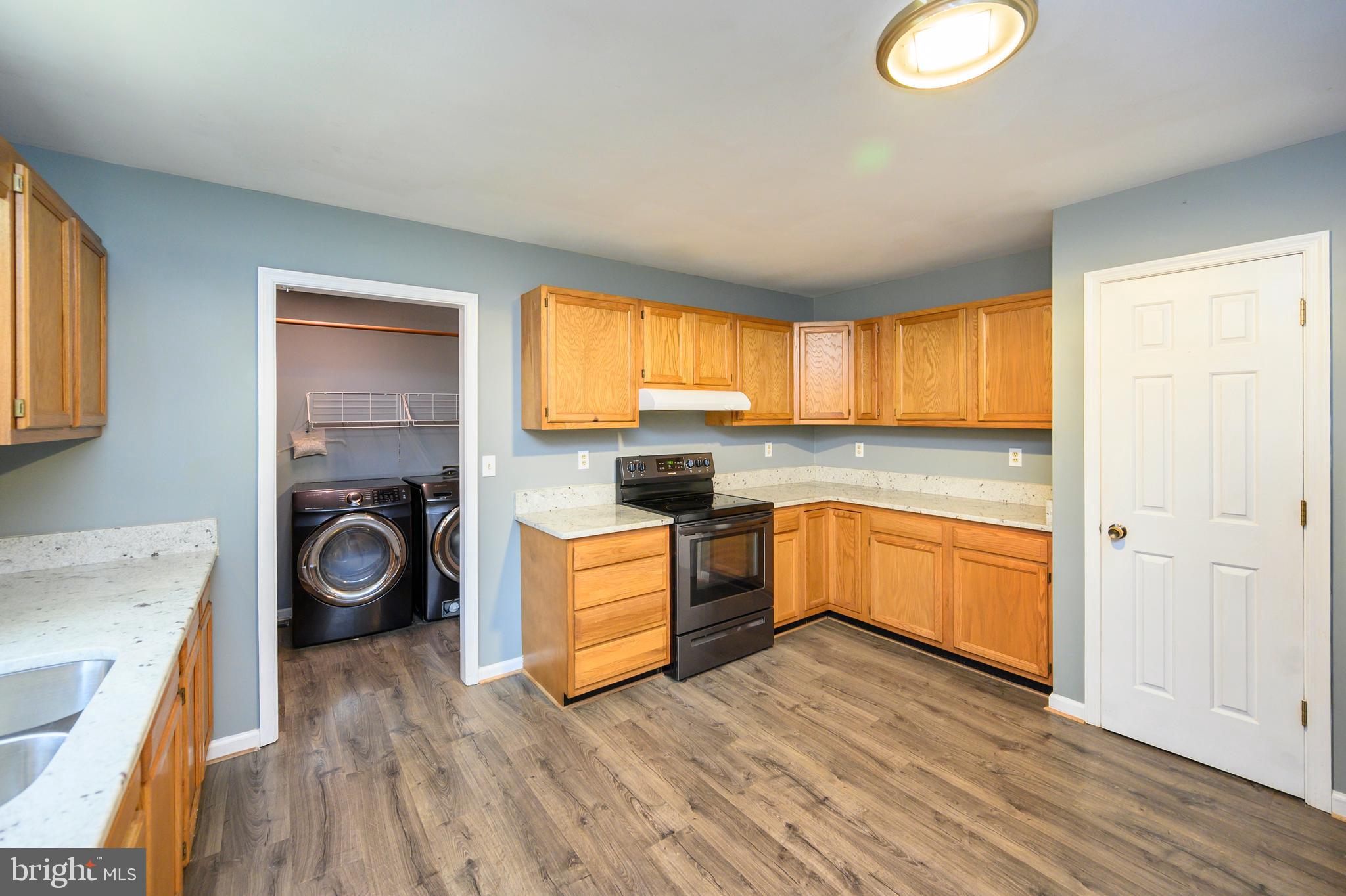 12489 Tower Road Unionville, VA 22567 - Photo 31 of 46 Kitchen to washroom