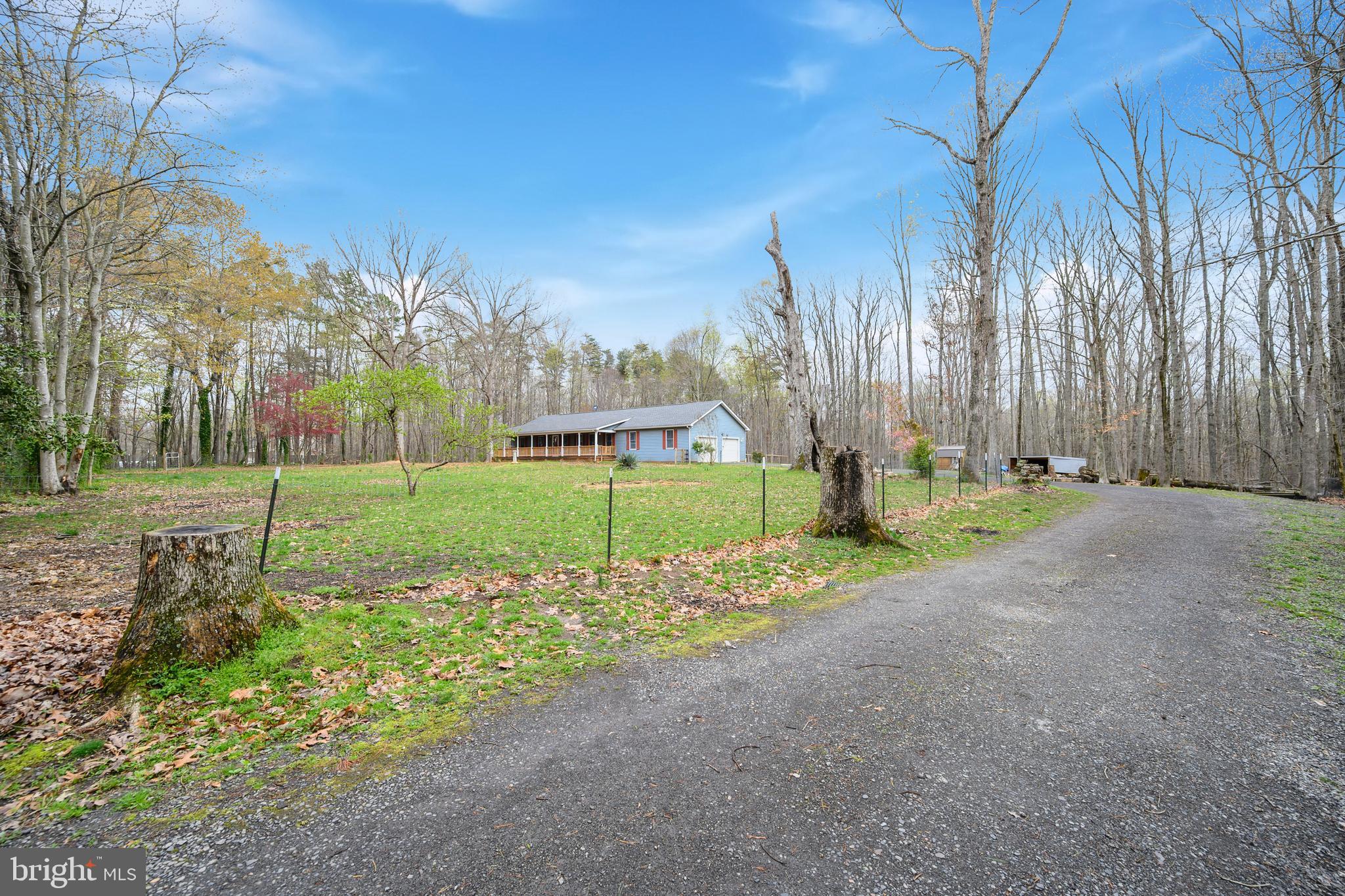 12489 Tower Road Unionville, VA 22567 - Photo 5 of 46 Front view from gate