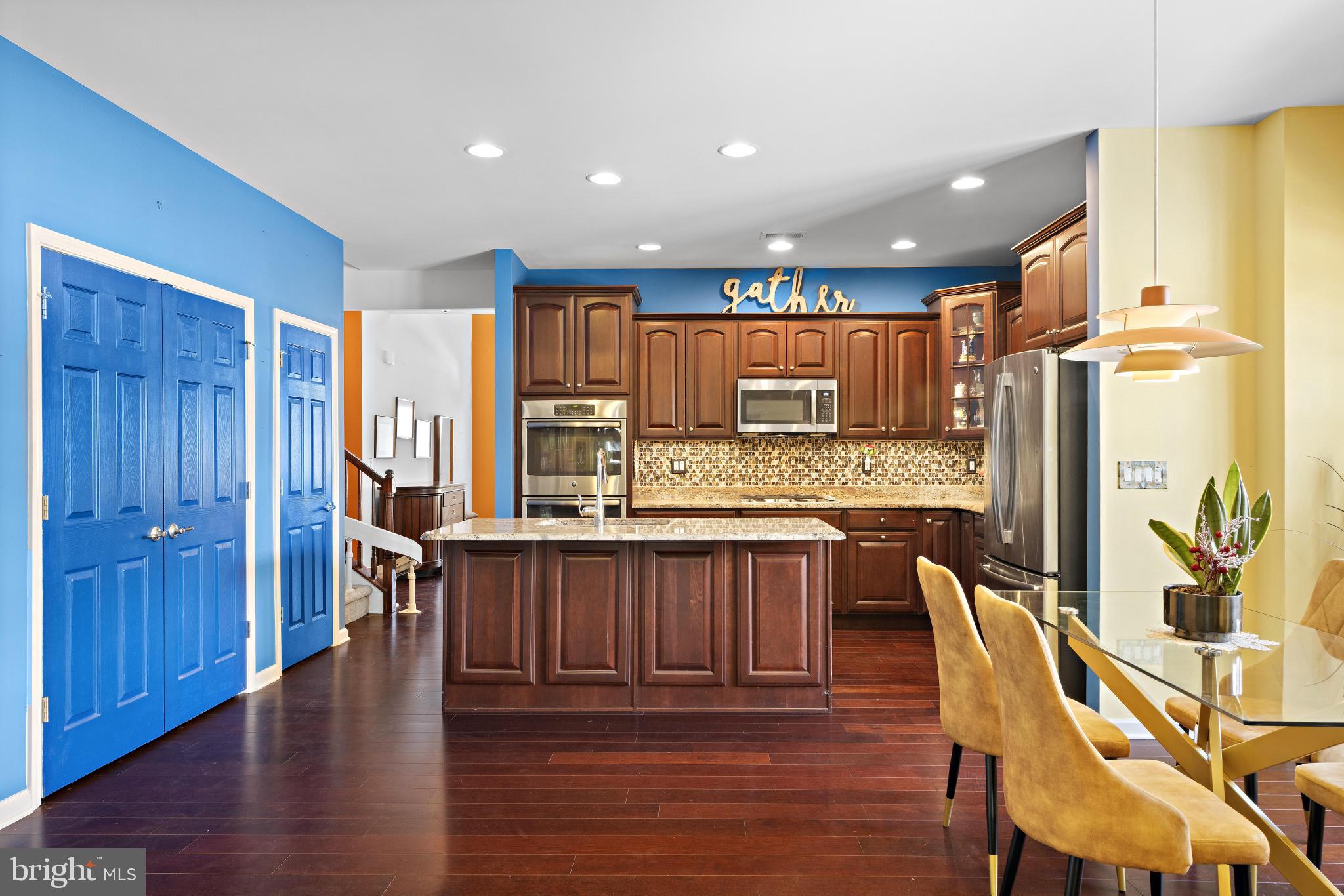 56 Hamble Road Little Egg Harbor, NJ 08087 - Photo 9 of 40 Under Counter Lights, All SS Appliances