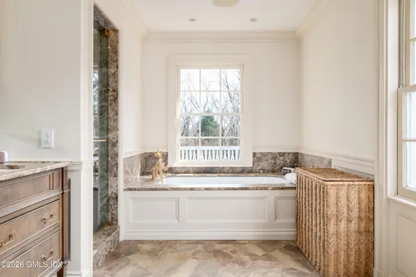 $10,995,000 | 167 Zaccheus Mead Lane, Greenwich, CT 06831