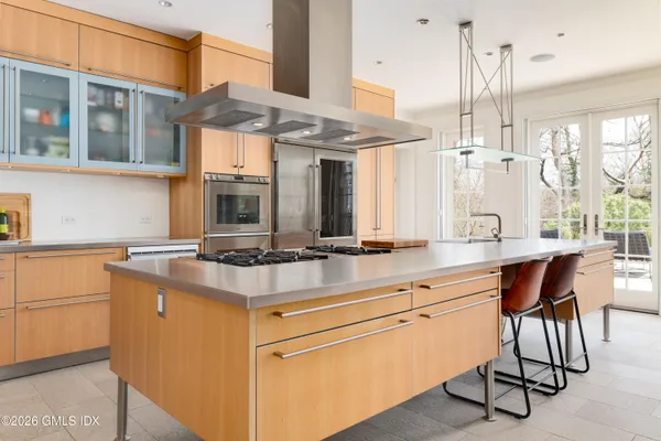 $10,995,000 | 167 Zaccheus Mead Lane, Greenwich, CT 06831