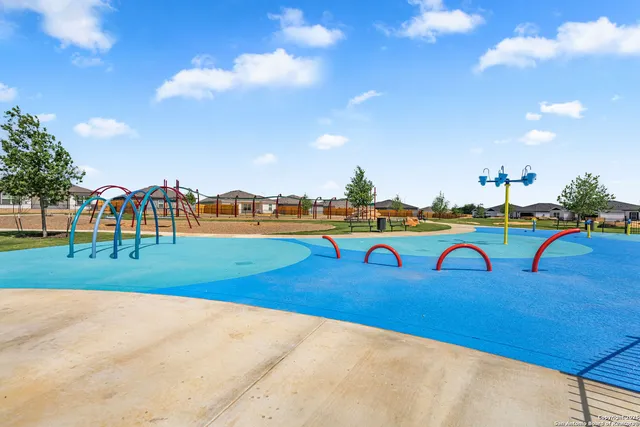 $319,900 | 16024 Stratford Cove, Lytle, TX 78052