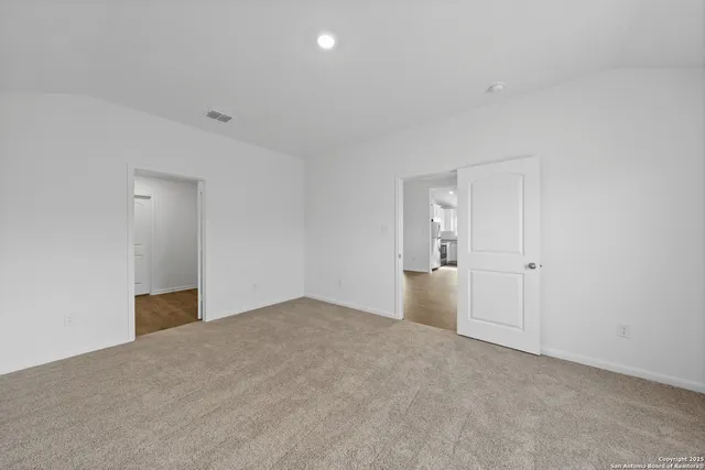 $319,900 | 16024 Stratford Cove, Lytle, TX 78052