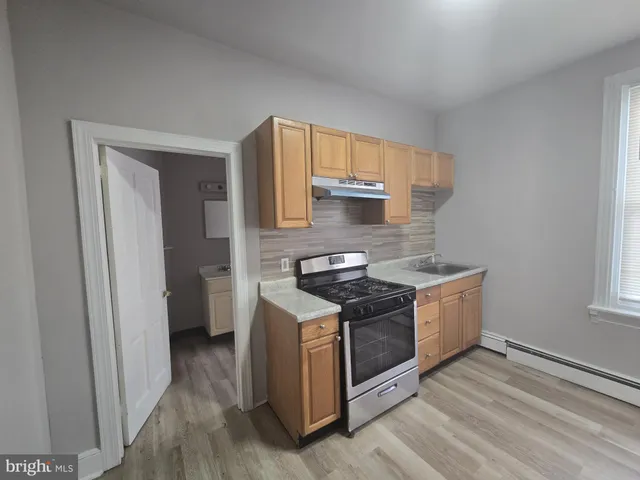 $950 | 5526 North Mascher Street, Philadelphia, PA 19120