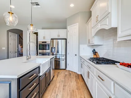$870,000 | 100 Empire Court, Austin, TX 78737