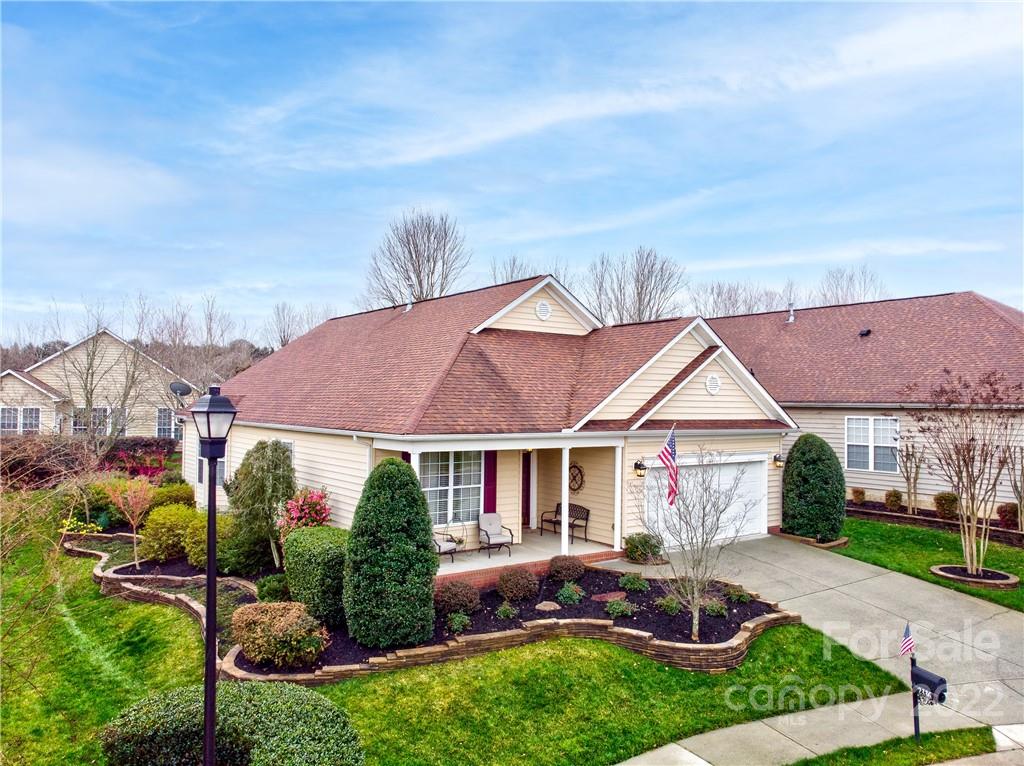 2336 Jade Lane Fort Mill, SC 29708 - Photo 2 of 41 a front view of a house with garden