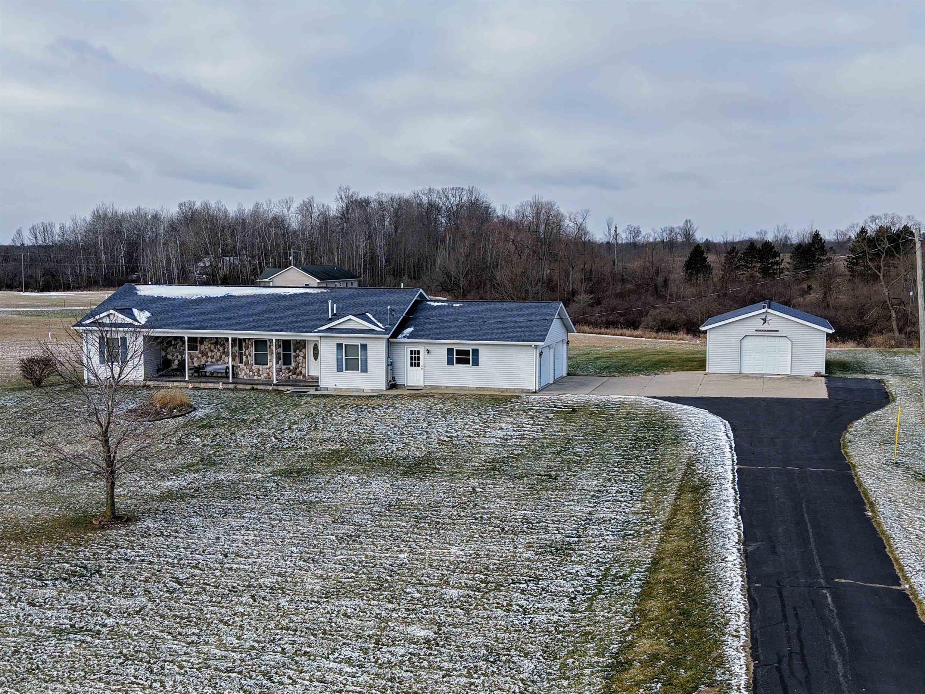 5422 Stillwagon Road Gladwin, MI 48624 - Photo 6 of 38