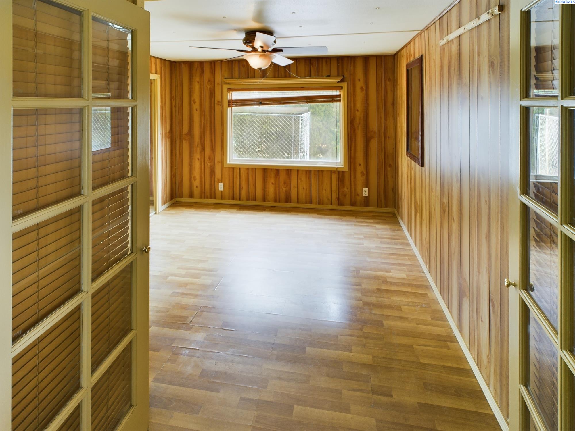414 Ringhoff Road Burbank, WA 99323 - Photo 6 of 34 Gallery Image 6