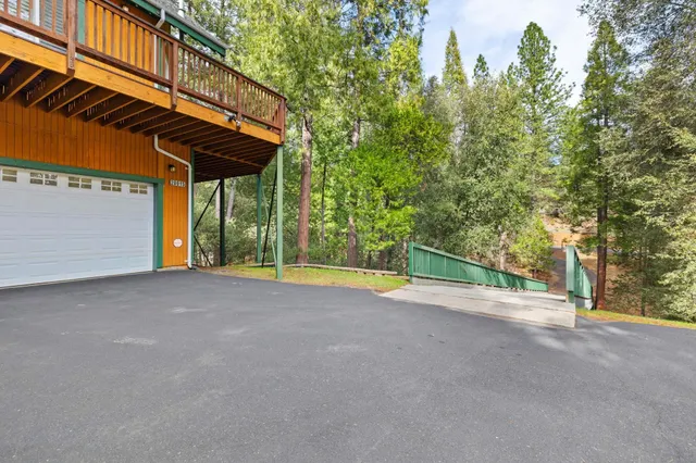 $559,000 | 20015 Pine Mountain Drive, Groveland, CA 95321