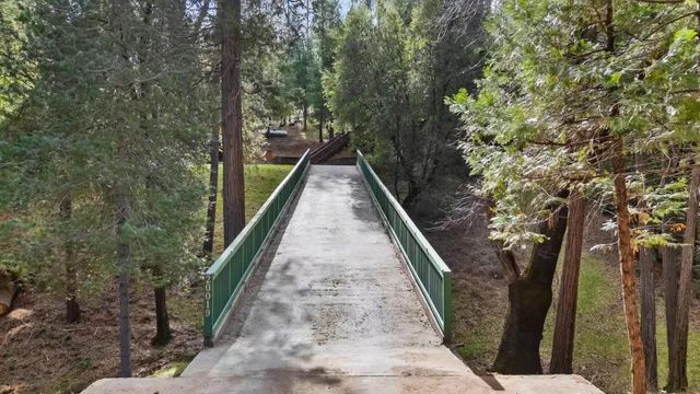 $559,000 | 20015 Pine Mountain Drive, Groveland, CA 95321