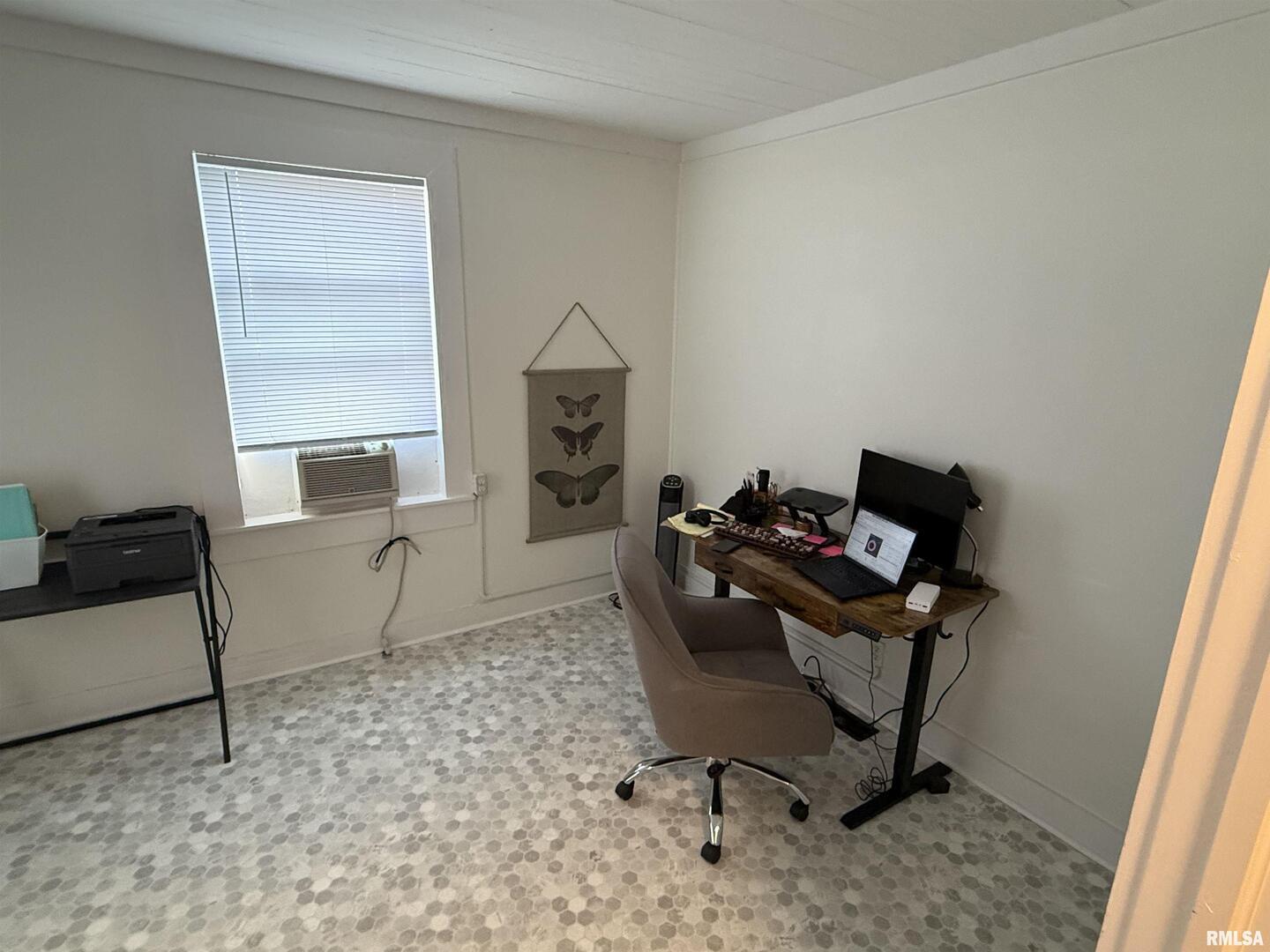 1100 Catherine Street Metropolis, IL 62960 - Photo 25 of 64 a view of workspace with windows