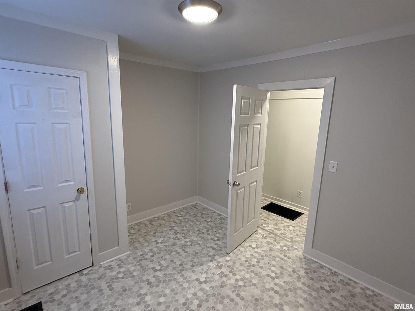1100 Catherine Street Metropolis, IL 62960 - Photo 30 of 64 a bathroom with a sink a toilet and shower