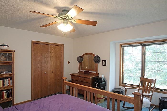 1927 Earl Road Iowa City, IA 52246 - Photo 19 of 25 Gallery Image 19