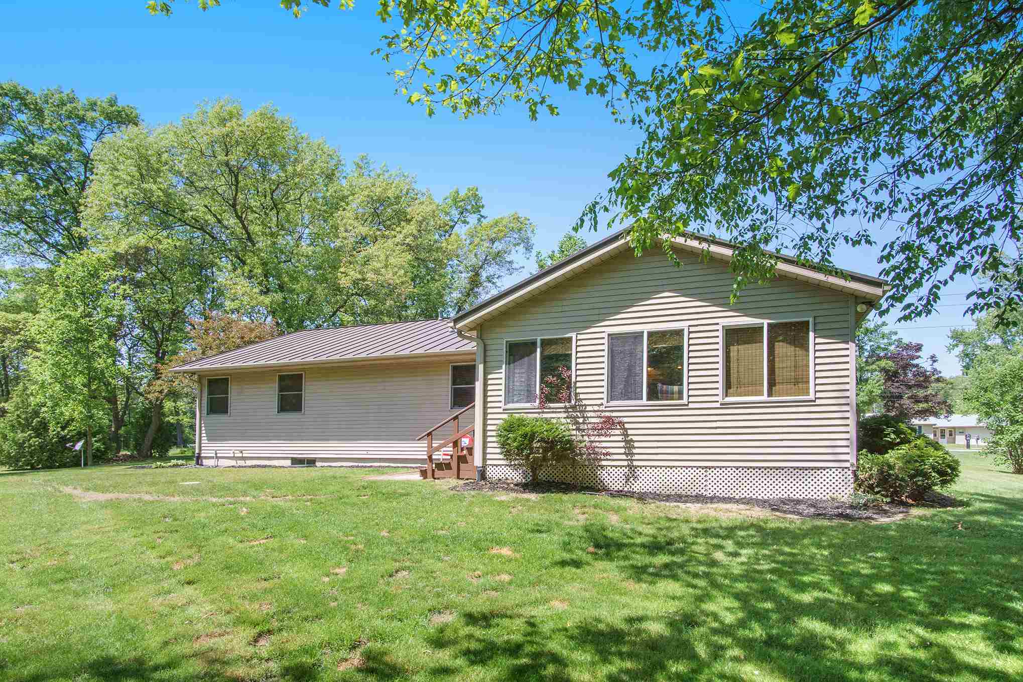 19470 Stateline Road South Bend, IN 46637 - Photo 21 of 23 Gallery Image 21