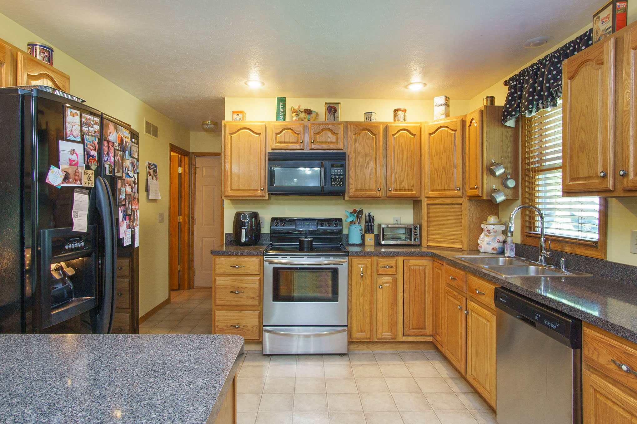 19470 Stateline Road South Bend, IN 46637 - Photo 4 of 23 Gallery Image 4