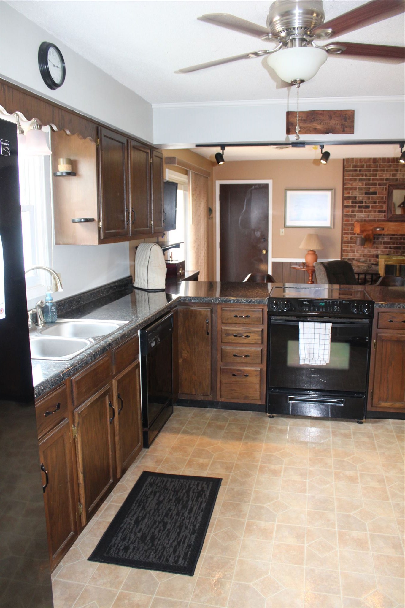6170 West Maple Grove Road Huntington, IN 46750 - Photo 9 of 30 Gallery Image 9