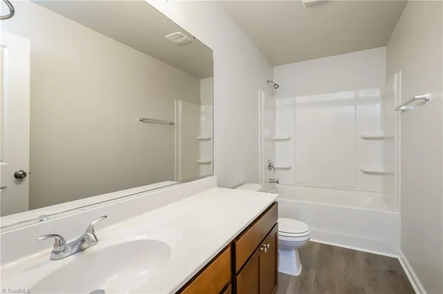 $2,175 | 3915 Bissett Way, Greensboro, NC 27405